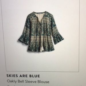 Oakly Bell Sleeve Blouse Medium